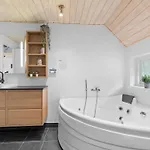 Erle - 830m From The Sea By Interhome