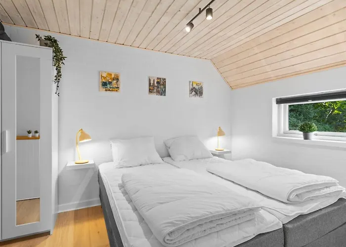 Erle - 830m From The Sea By Interhome Ferienhaus Nordenbro Vesteregn