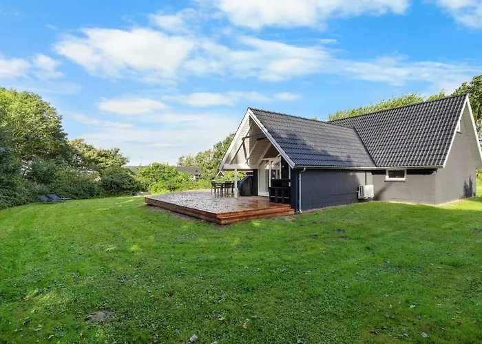 Erle - 830m From The Sea By Interhome